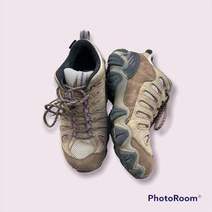 Oboz womens hiking shoes